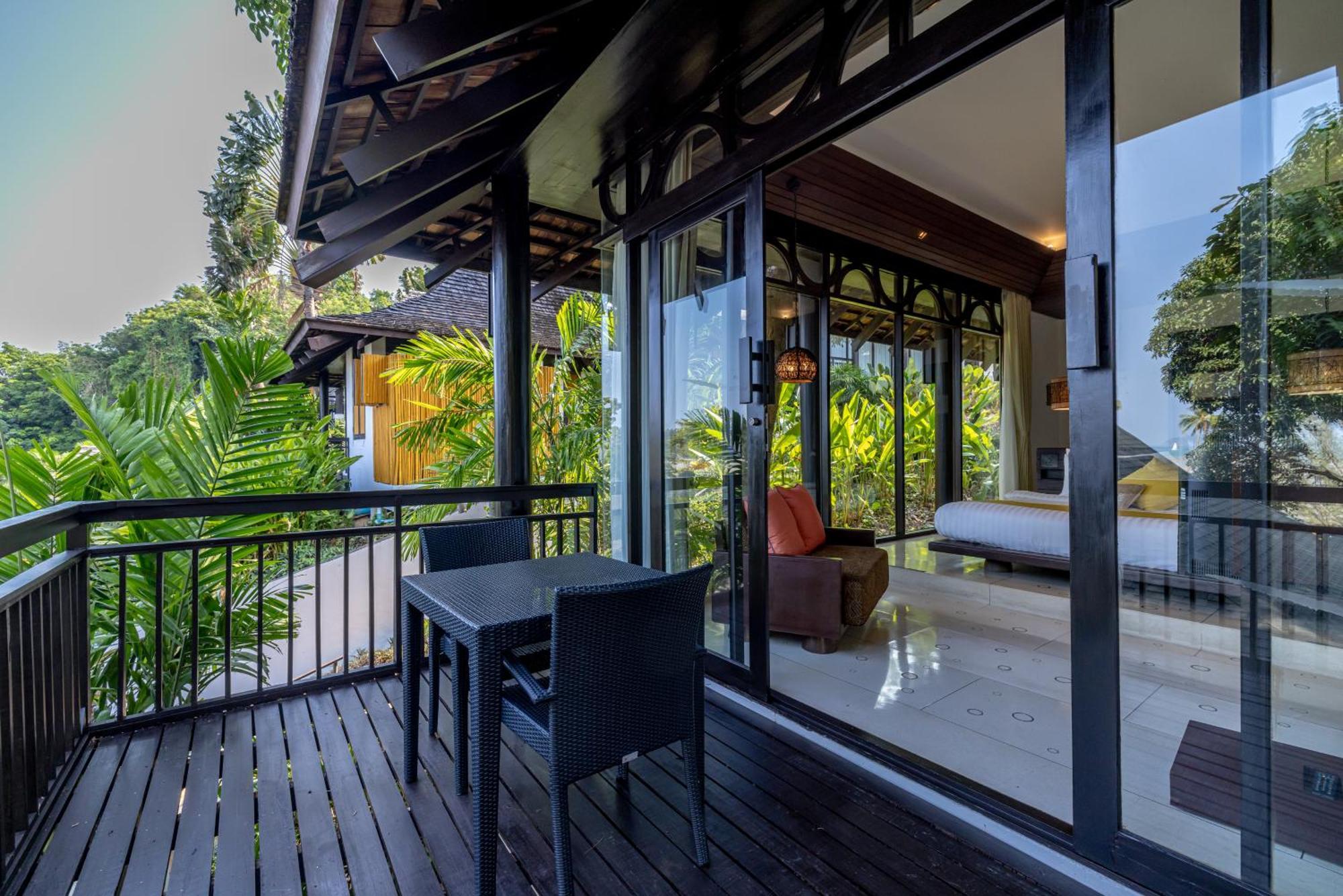 Phuket Vijitt Shore & Spa Rawai