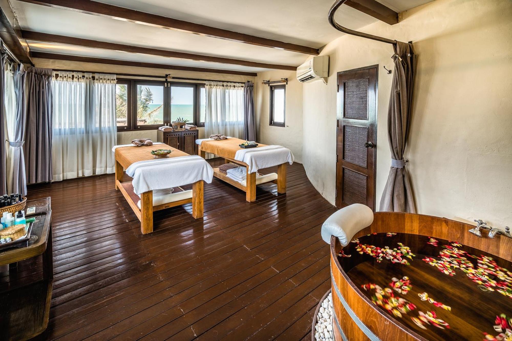 Aleenta Hua Hin - - The Small Luxury Of The World Resort Pran Buri