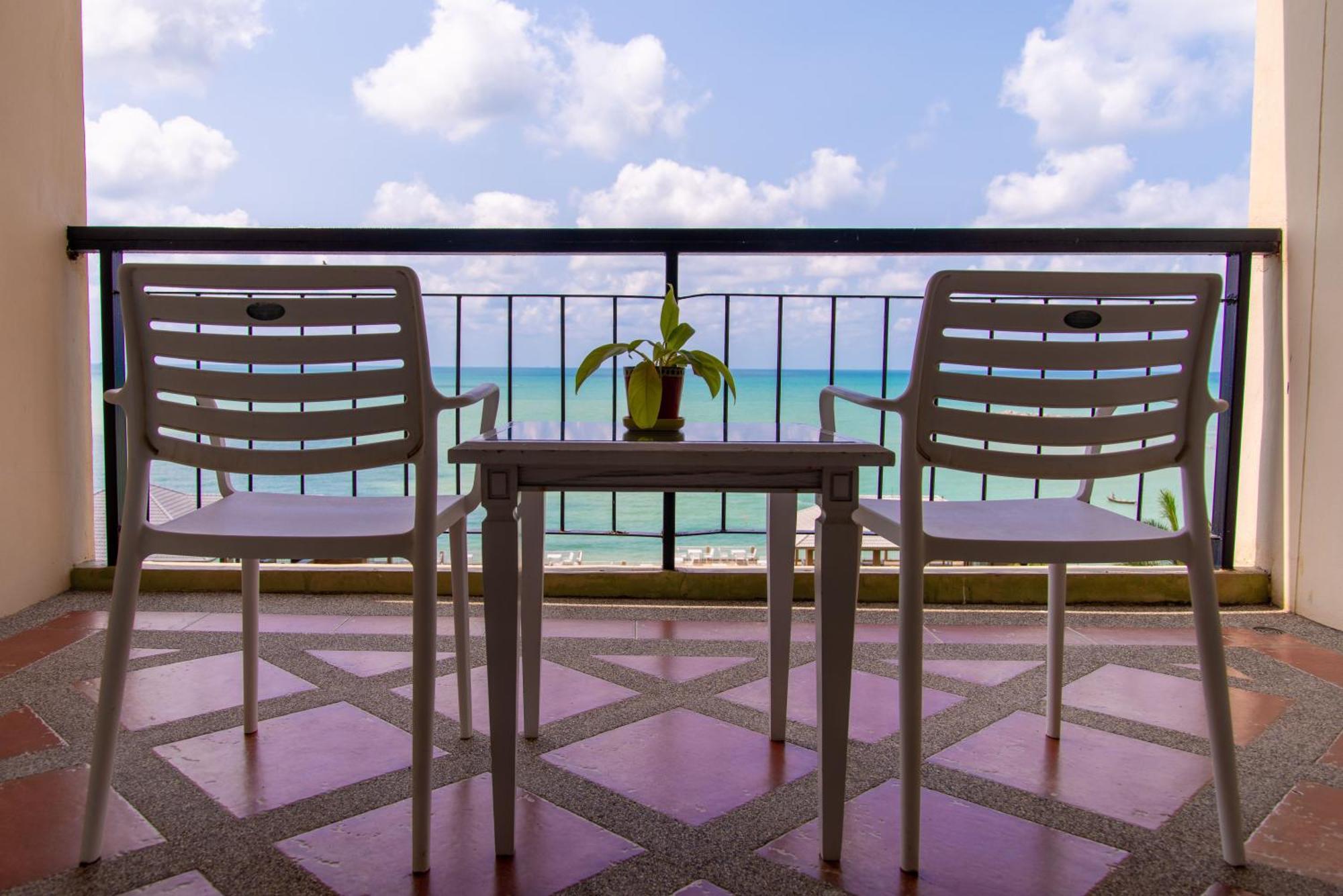 Resort Royal Phala Cliff