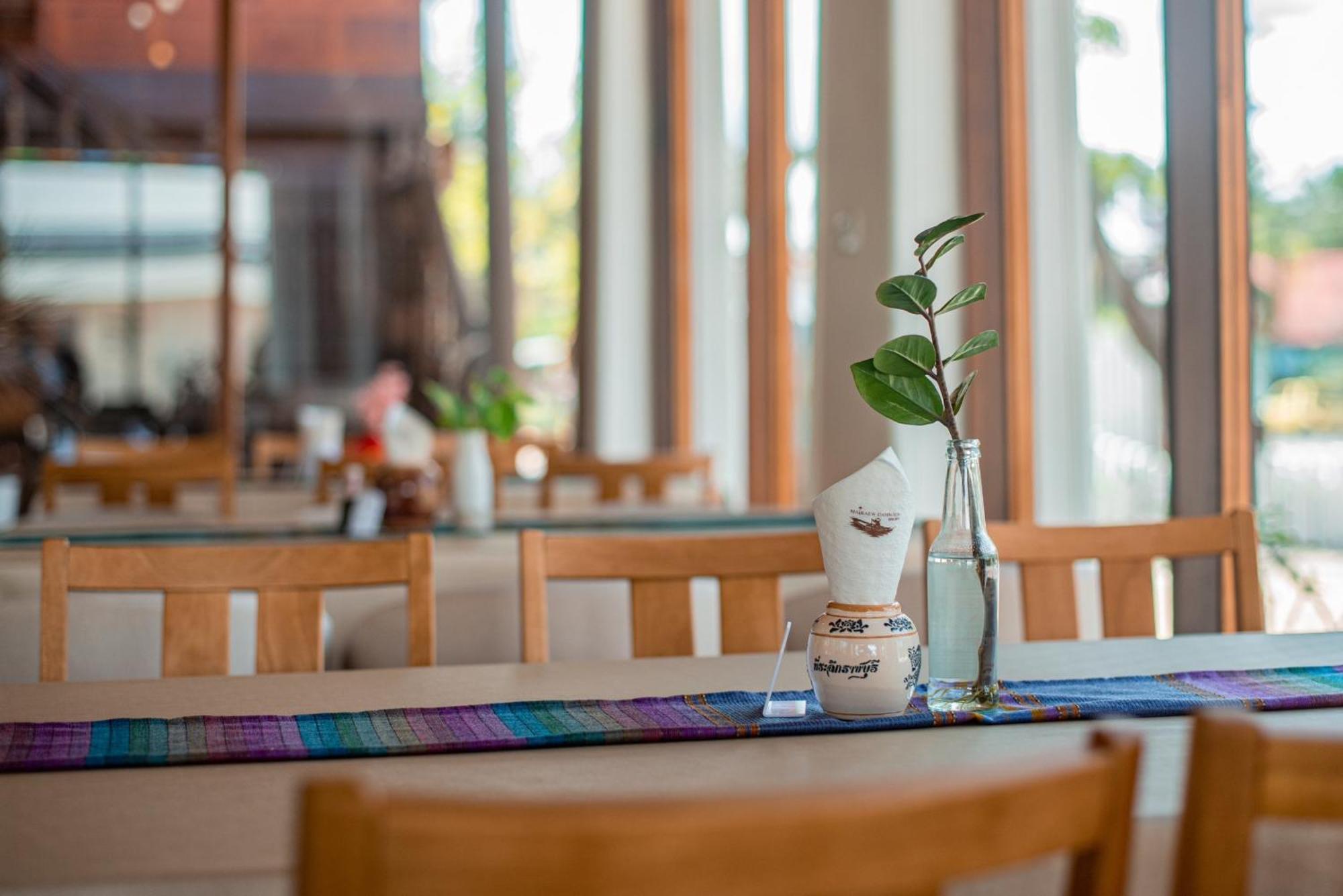 Resort Maikaew Damnoen