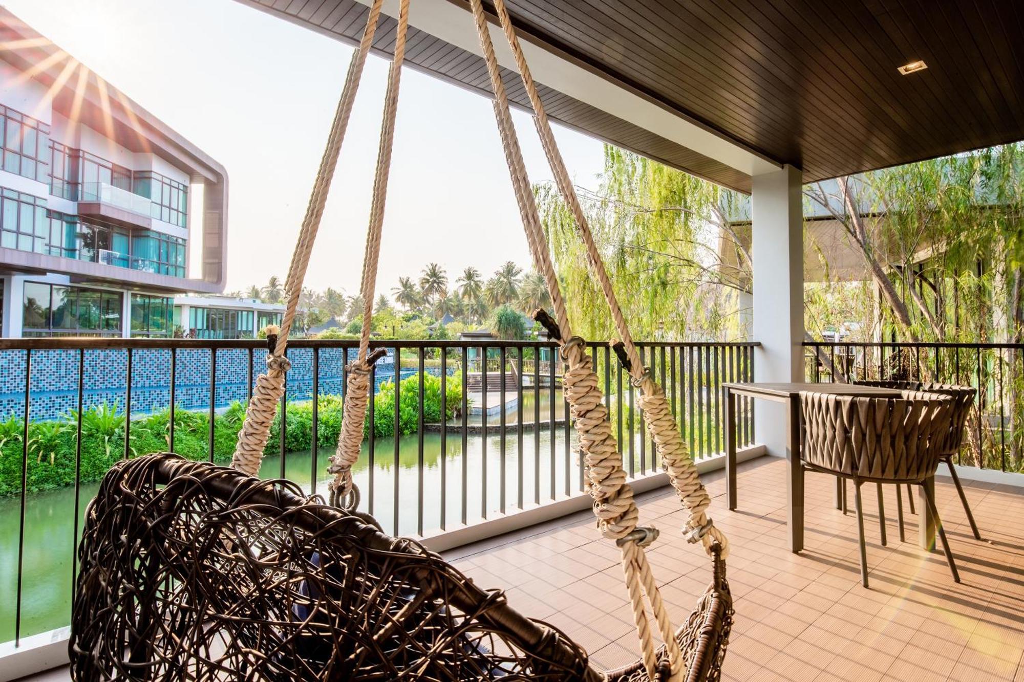 Na Tree Tara Riverside Damnoensaduak 4*