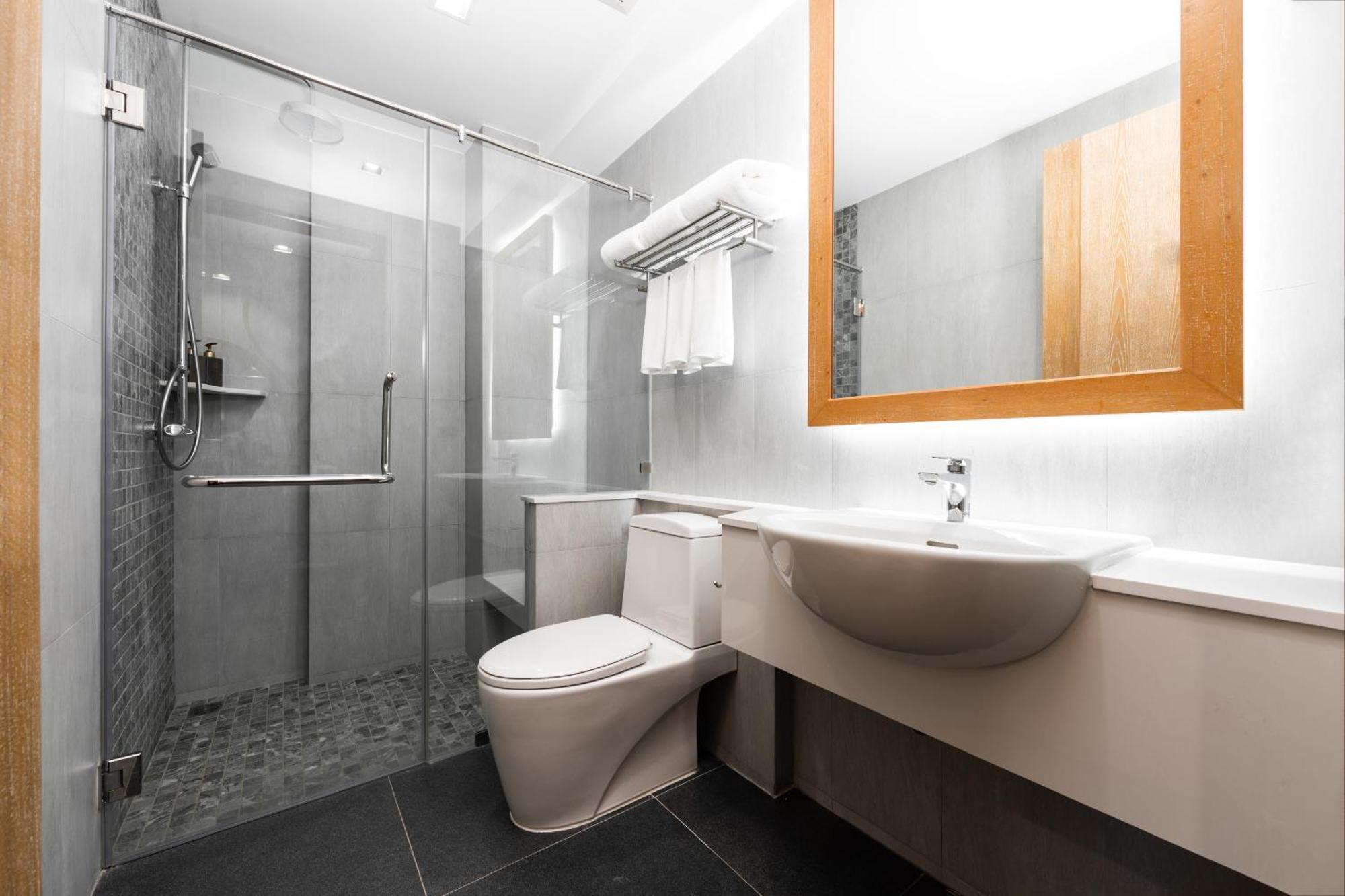 Na Tree Tara Riverside Damnoensaduak Hotel 4*