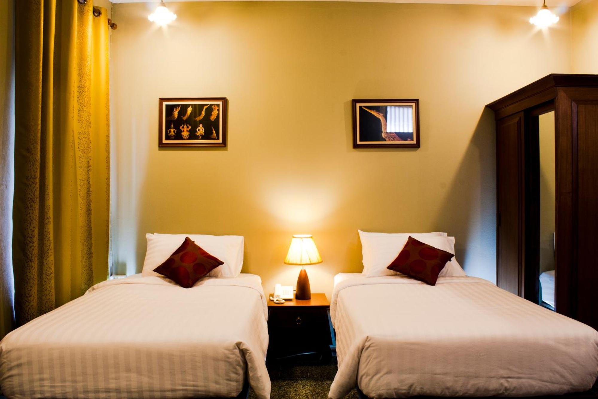 The Bank River House Ayutthaya Resort Ang Thong