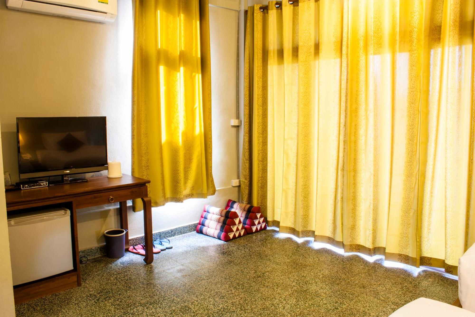 Resort The Bank River House Ayutthaya Ang Thong