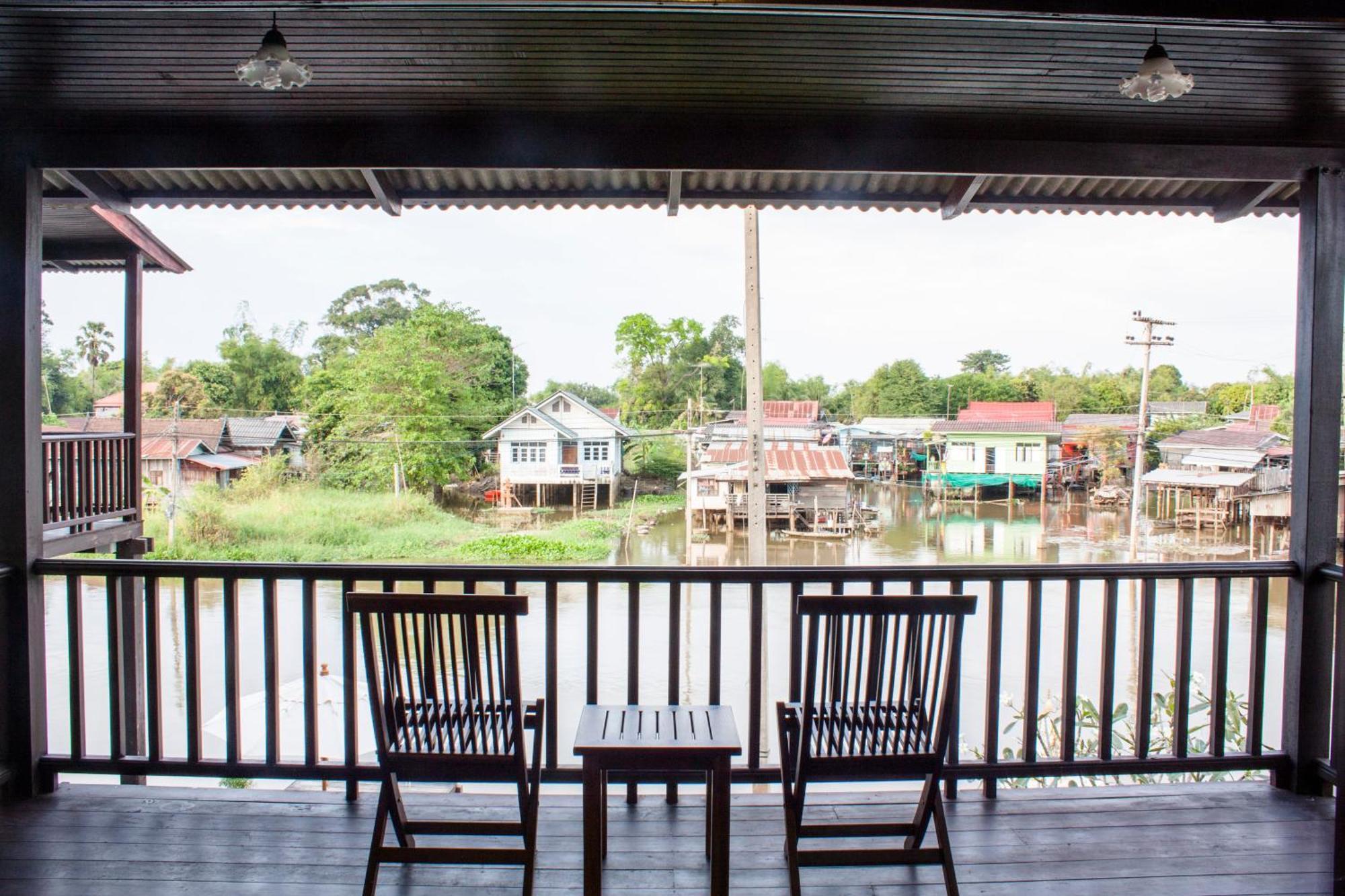 Resort The Bank River House Ayutthaya