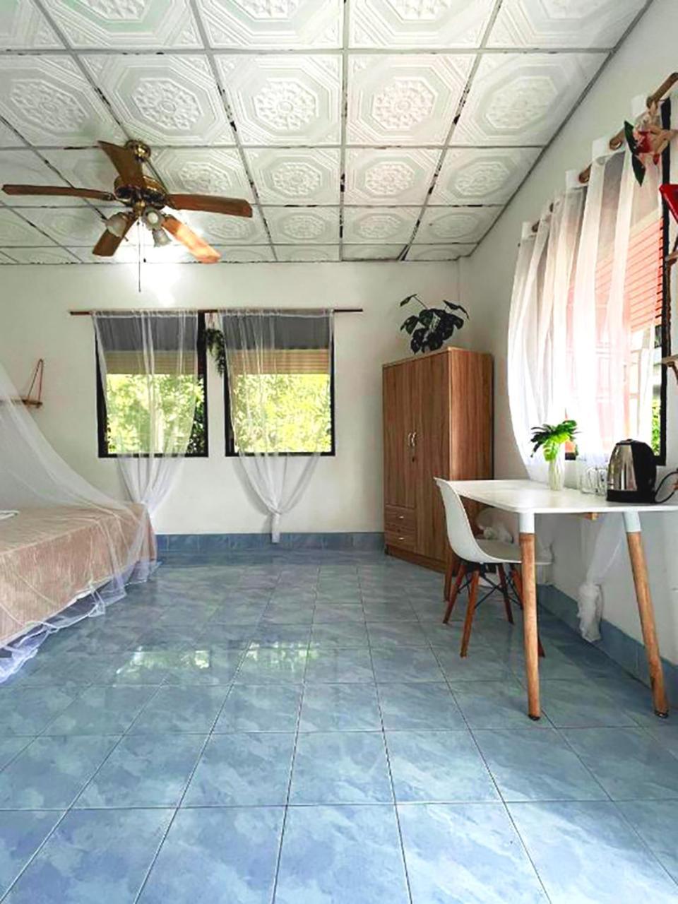 Secret Place And Restaurant Haad Yao