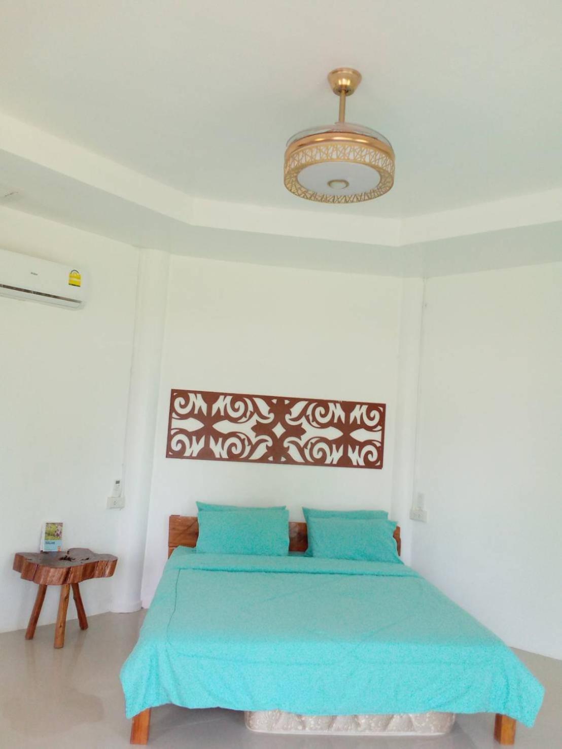 Resort Miss Koh Mak