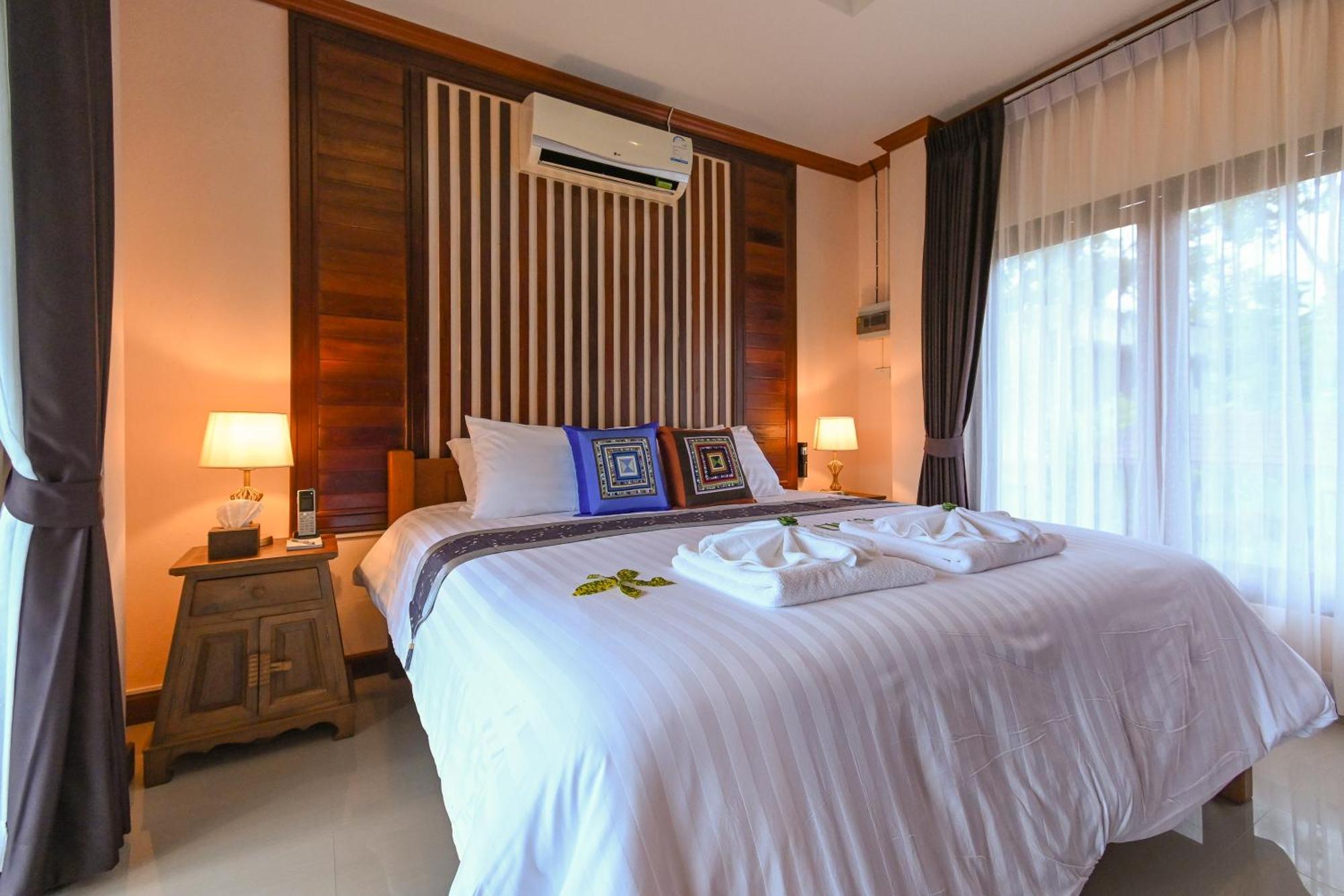 Cascade Tara Hotel
