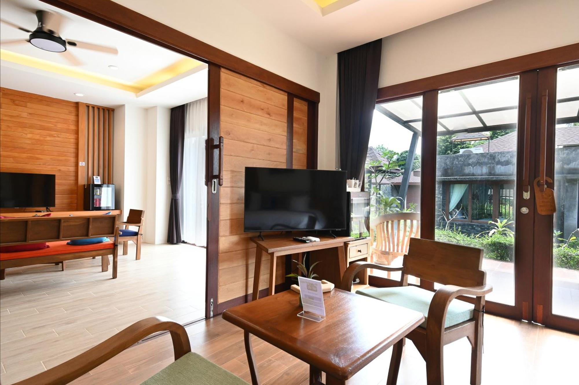 Cascade Tara Hotel 4*