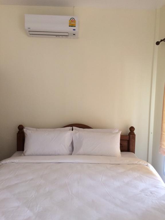 Guest house Khaolak Tusneem *