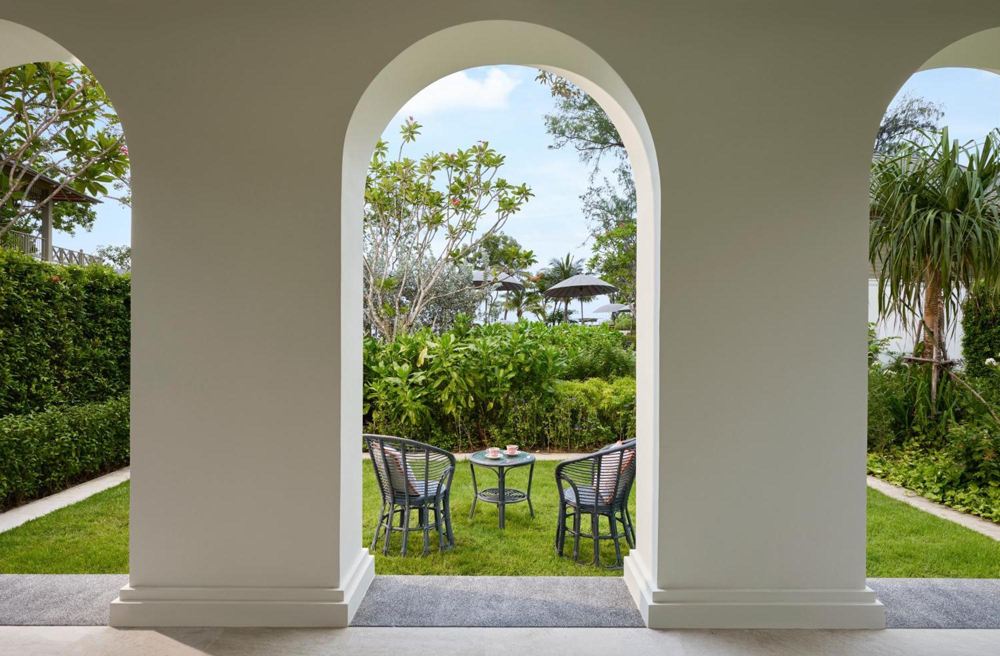 Charras Bhawan And Residences Hua Hin