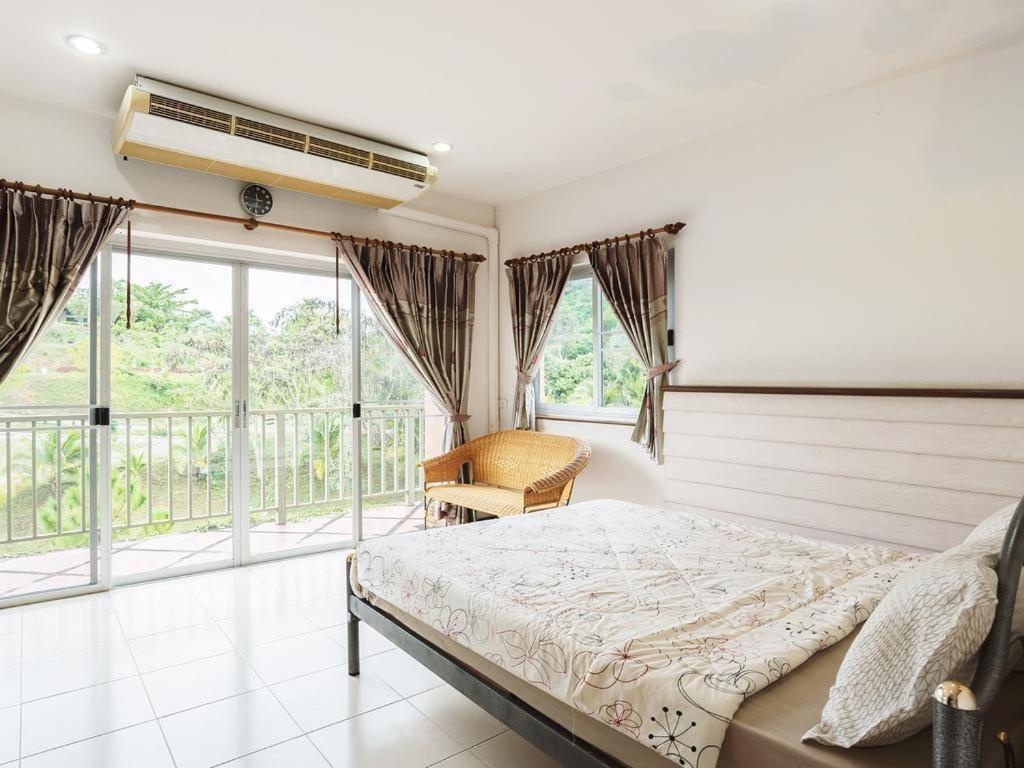 Onhill Village 3*