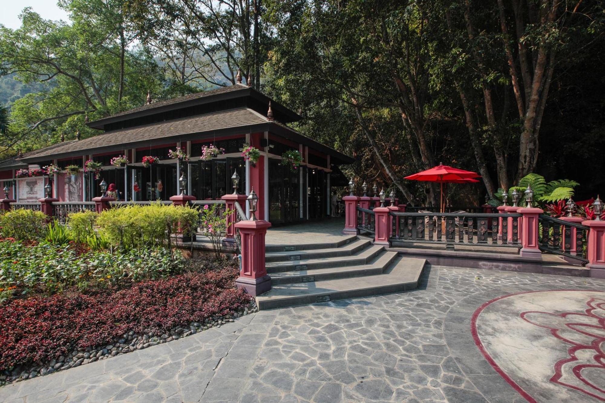 Lanna Chiang Mai Resort