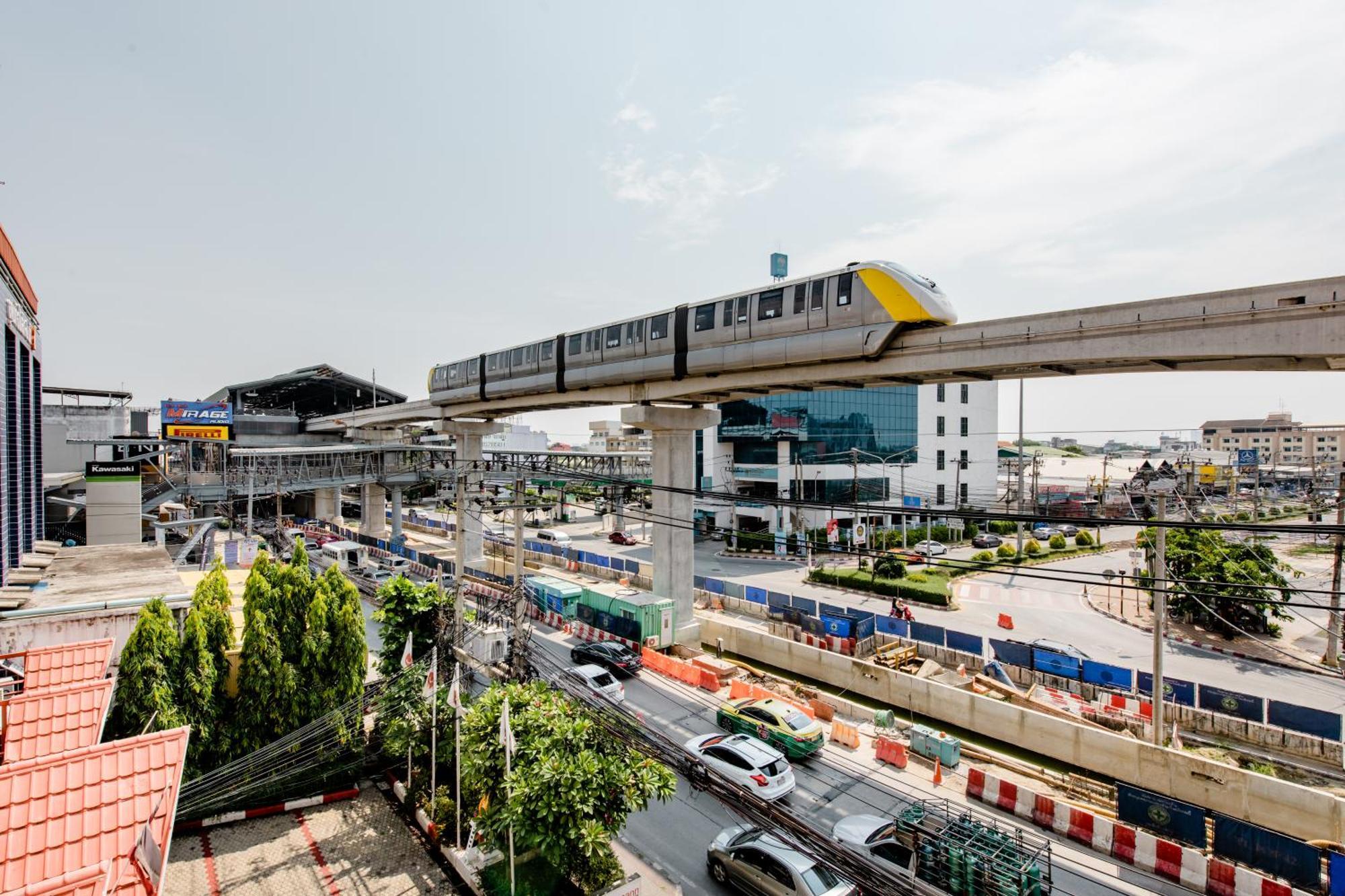 Hotel Lee's Samut Prakan