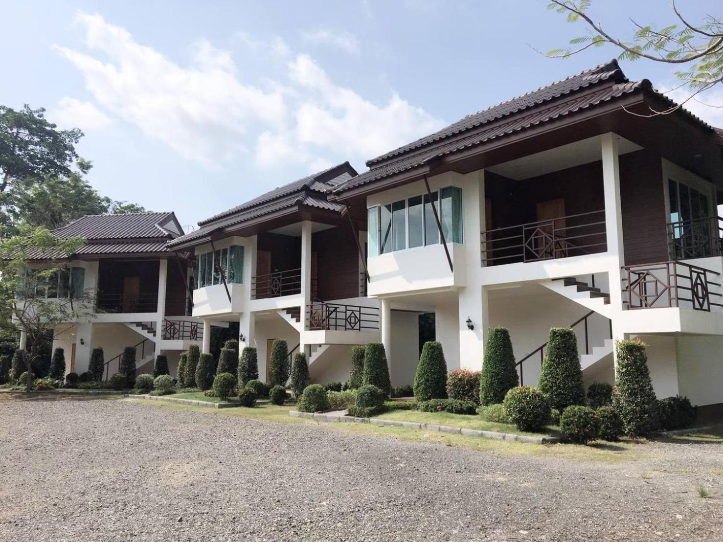 Wangyao Riverside Resort 4*
