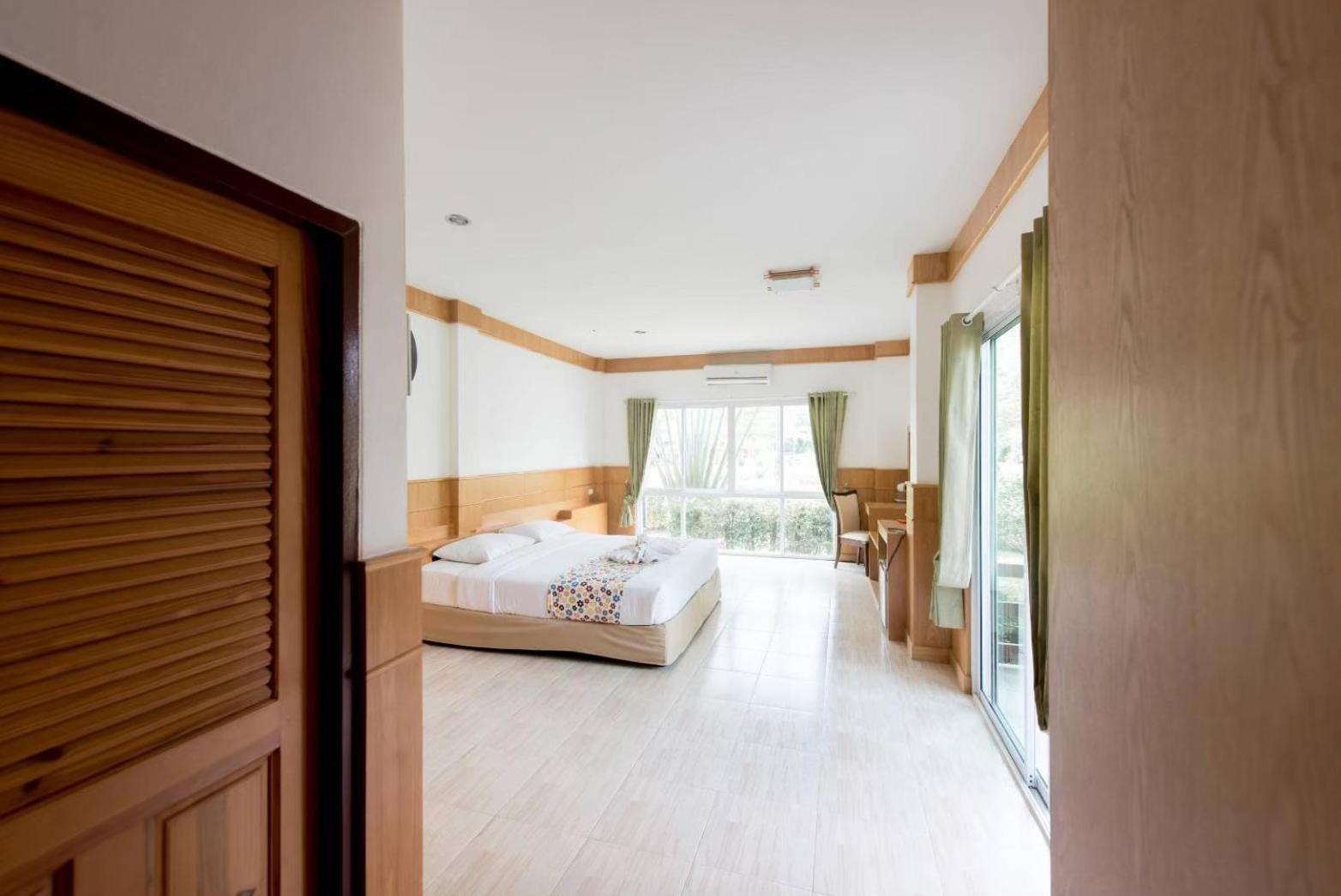 Resort Wangyao Riverside 4*
