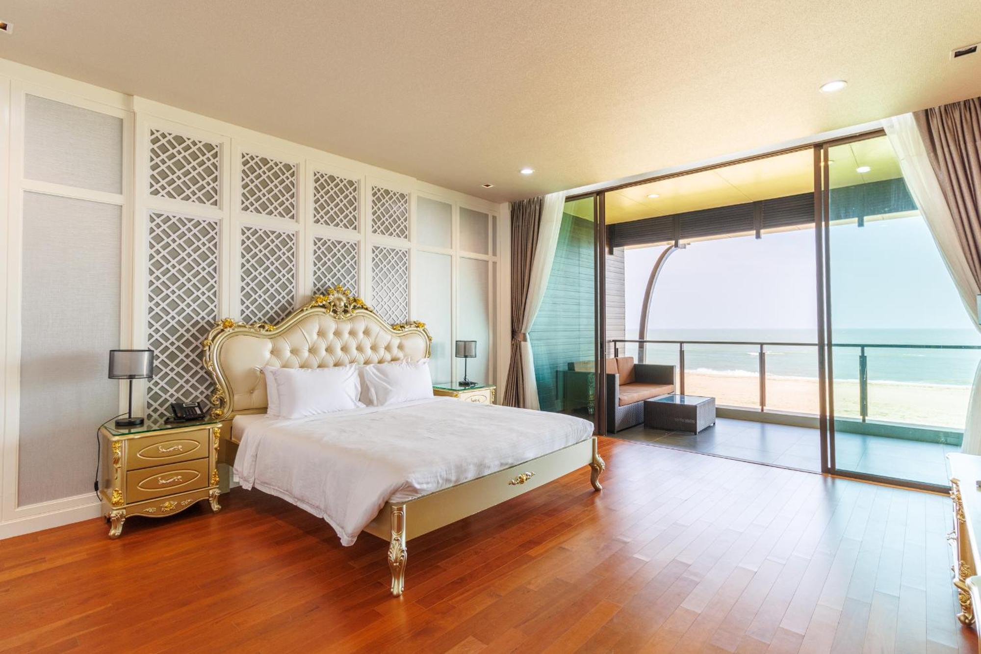 Sea Sun Hua Hin By Jc Kevin & Phetchaburi