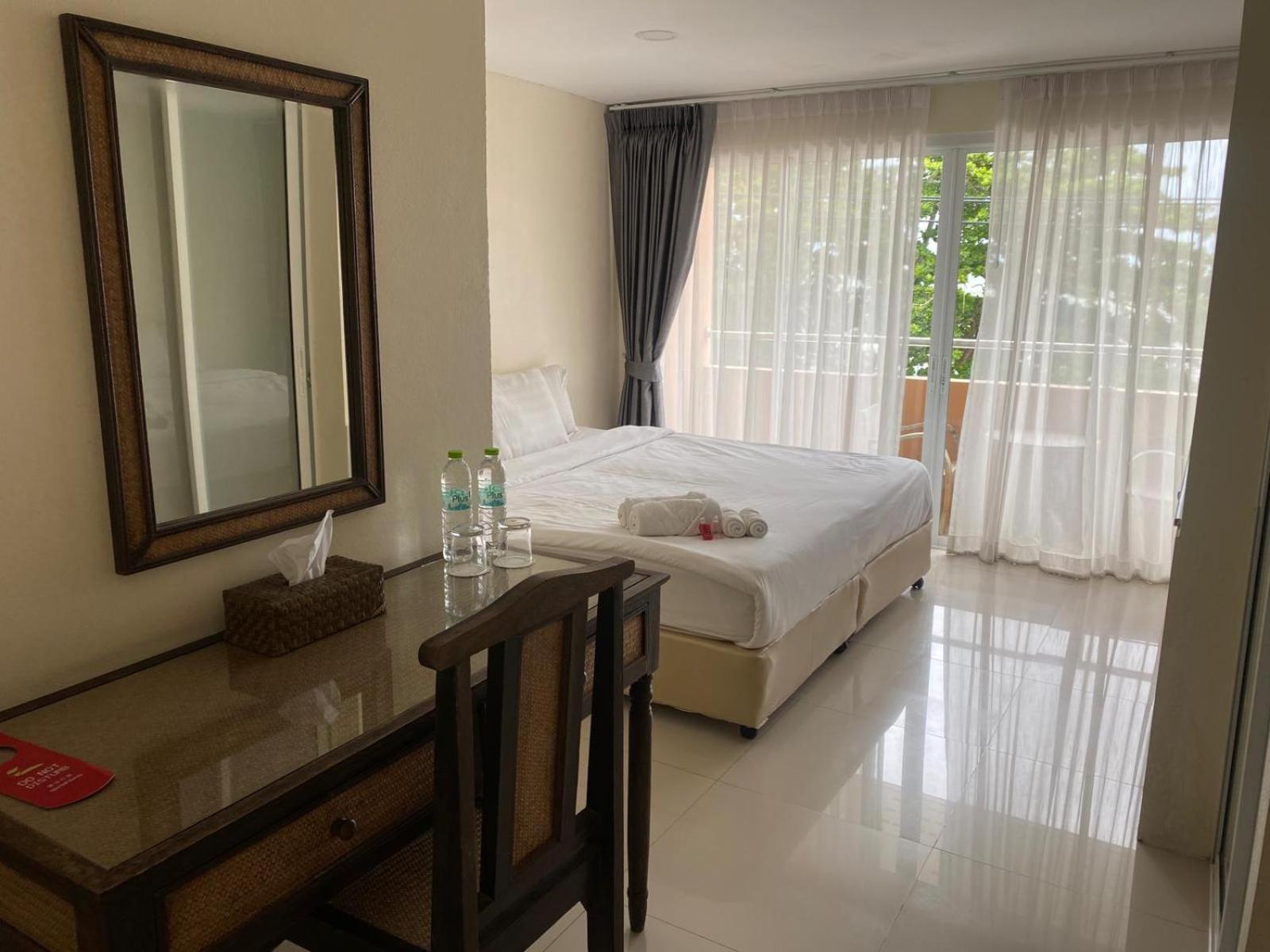 Marina Hotel