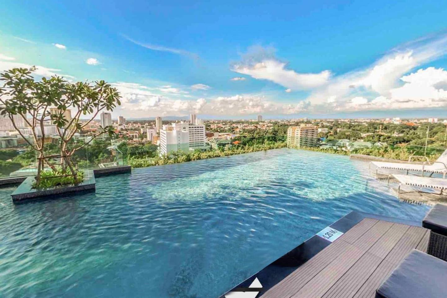 Center Close Nightbazaar Luxury Apartment Chiang Mai