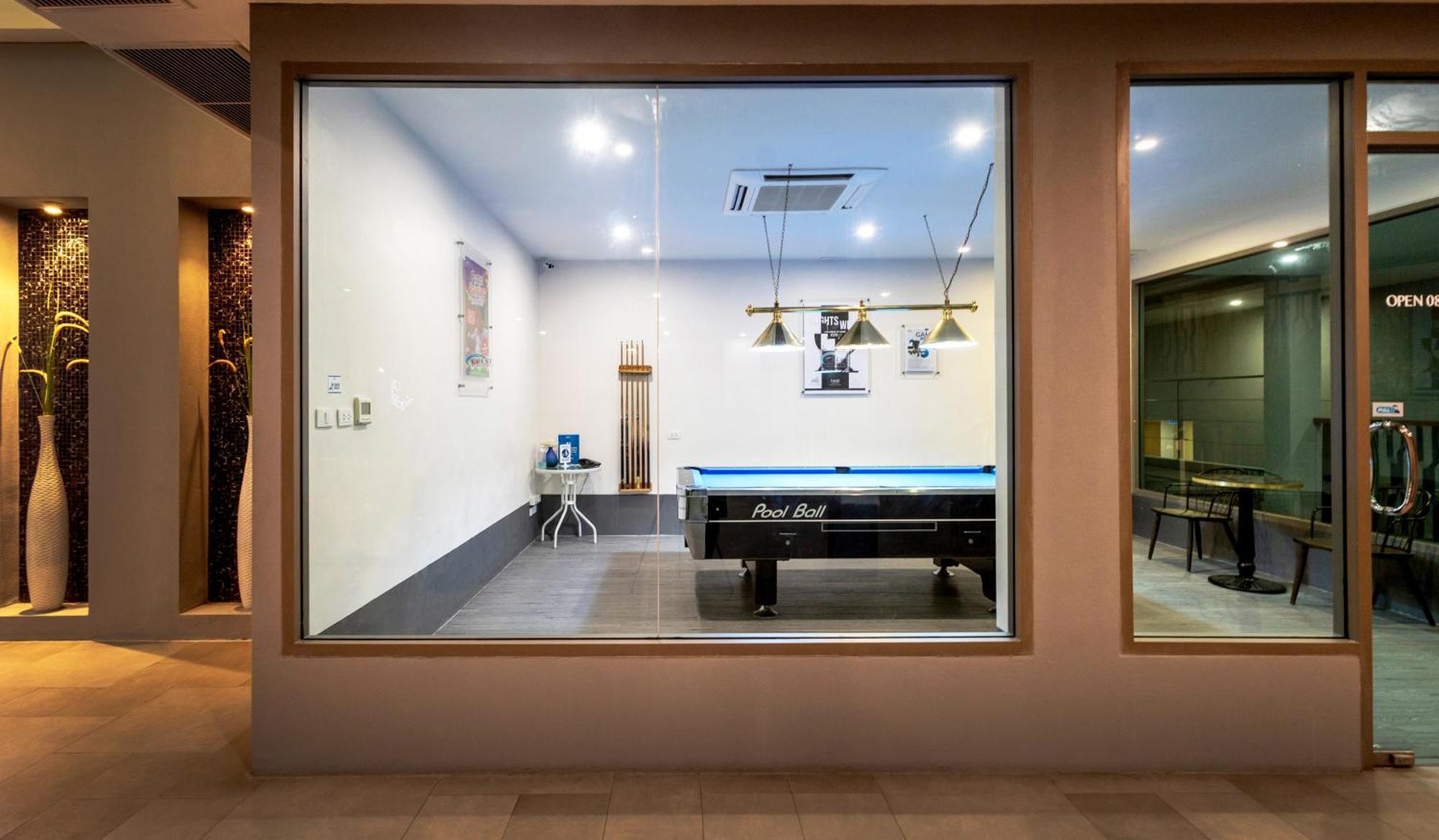 Crest & Pool - Sha Extra Patong