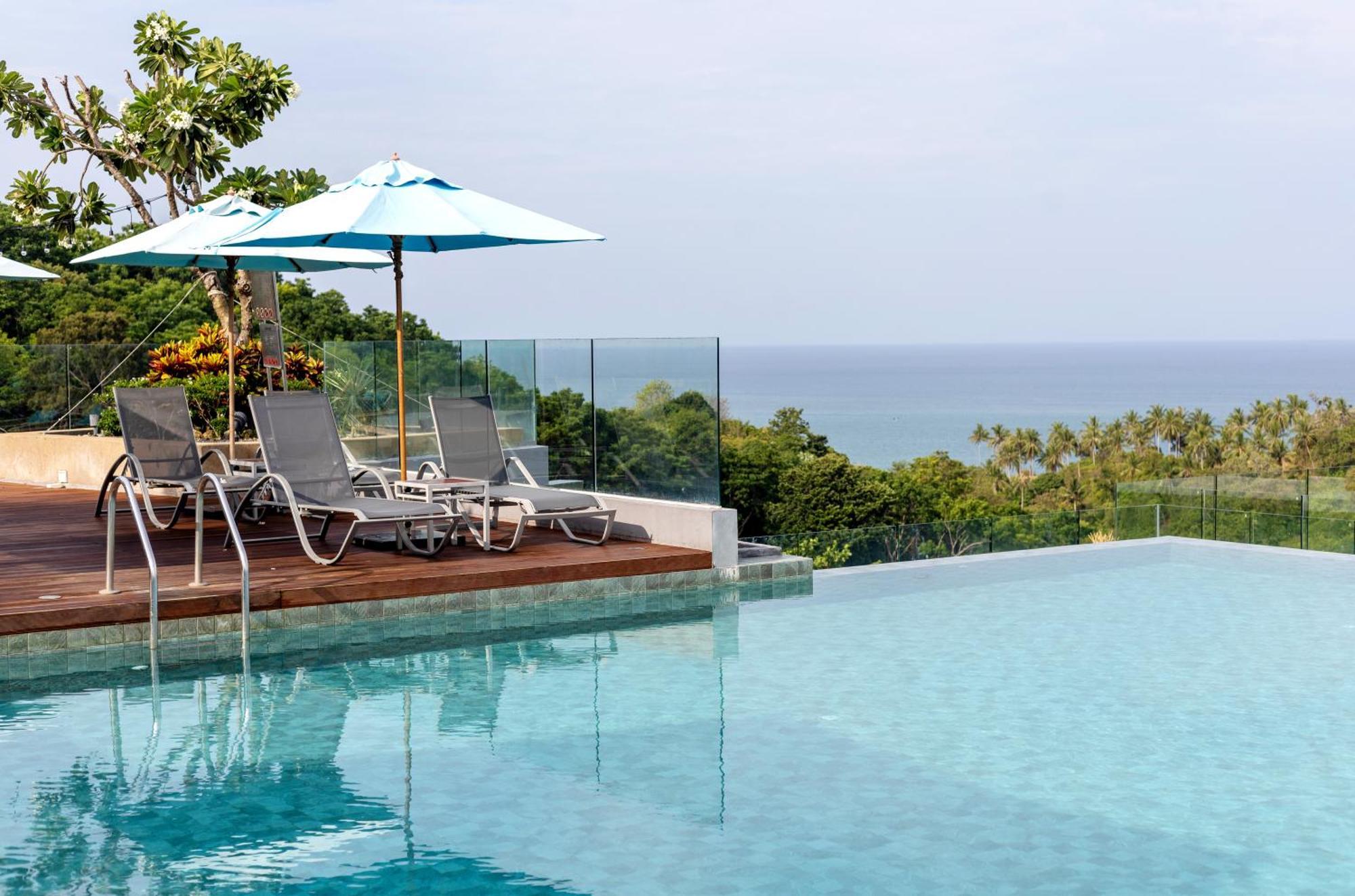Crest & Pool - Sha Extra Patong