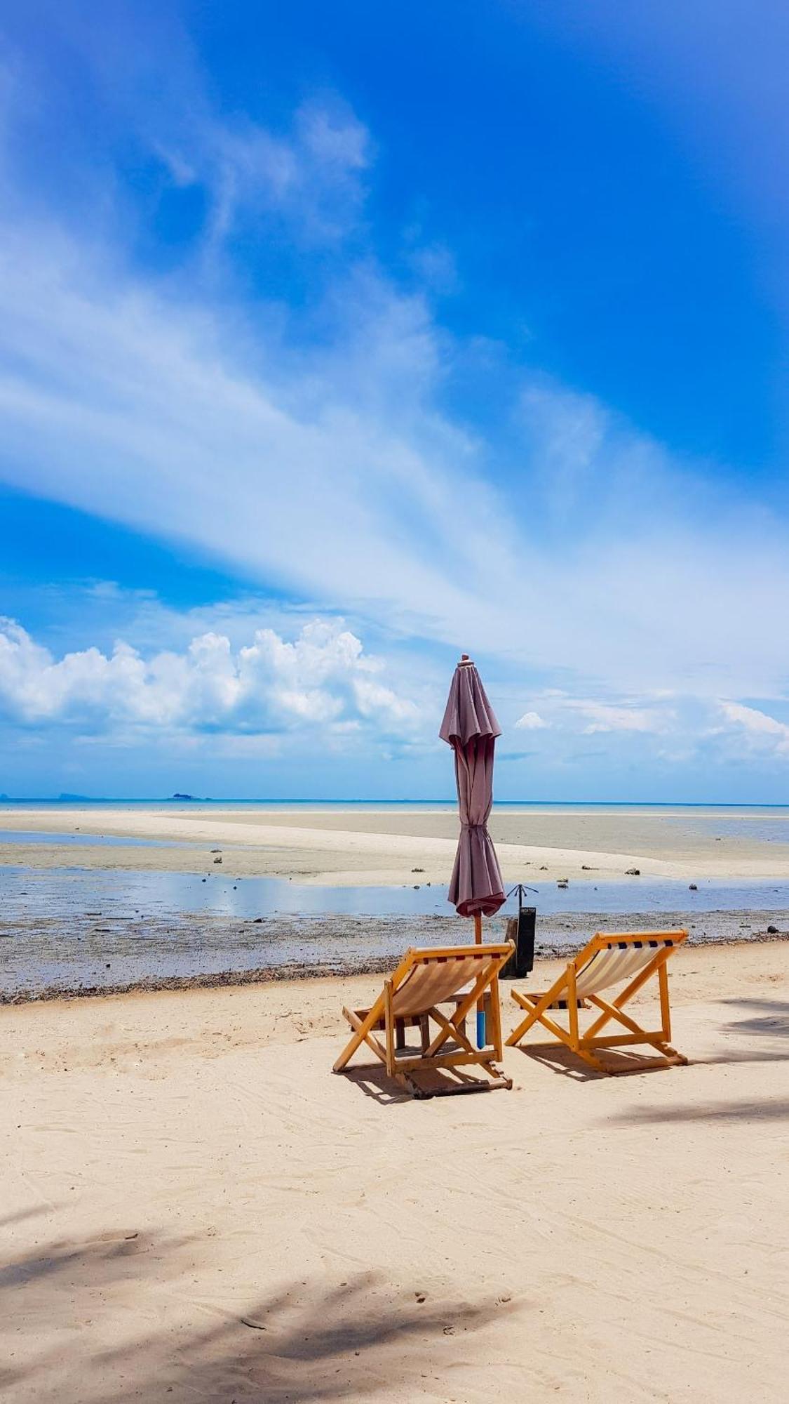 Castaway Resort