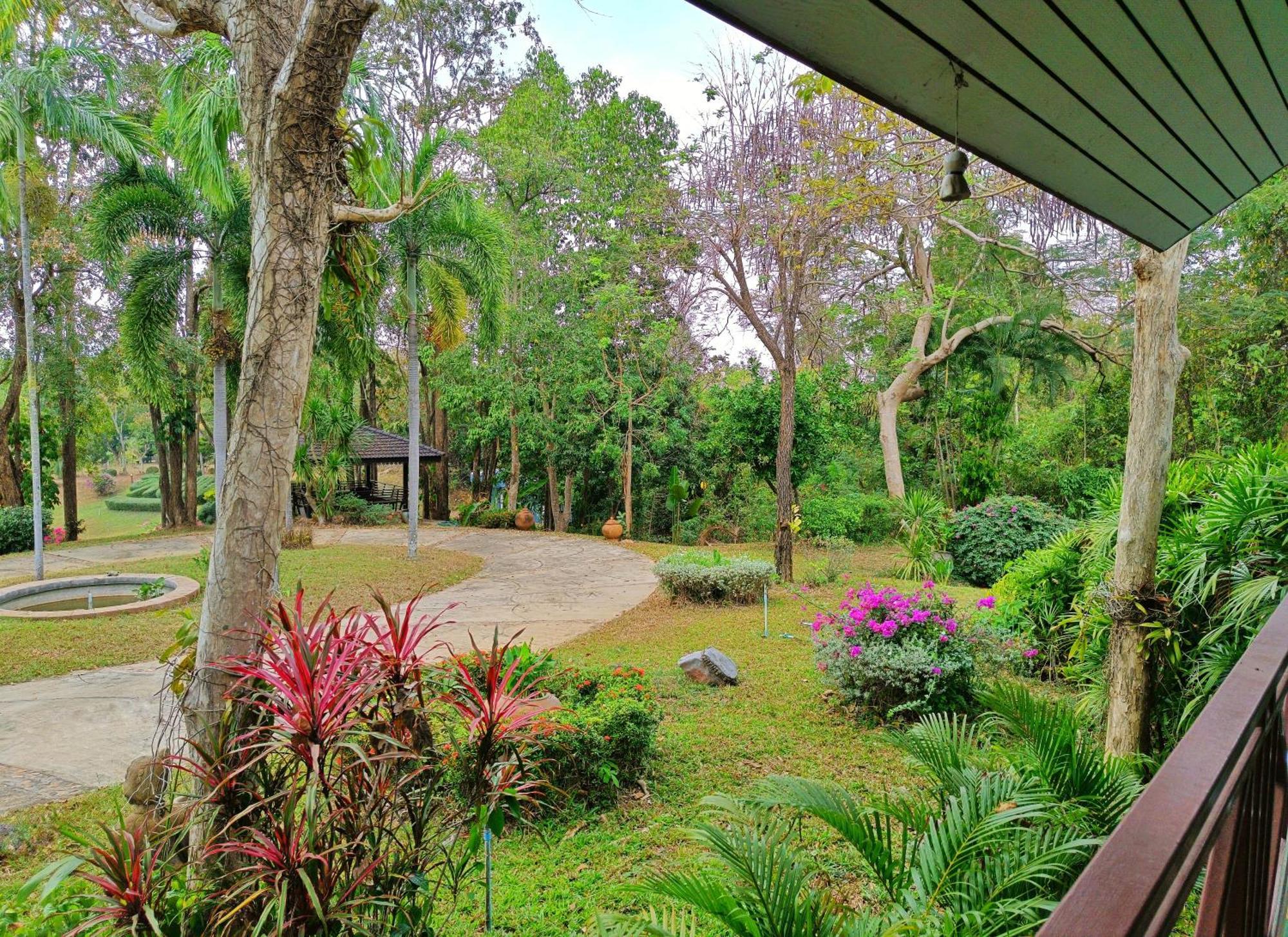 Hotel Kong Garden 3*