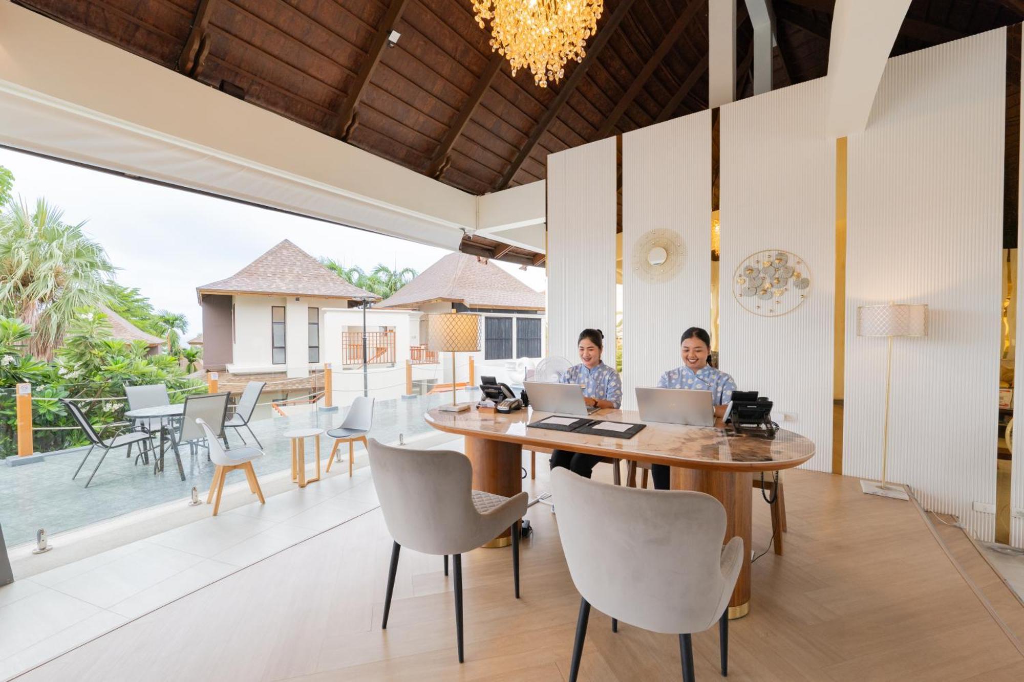 The Briza Resort, Samui - Sha Resort 4*