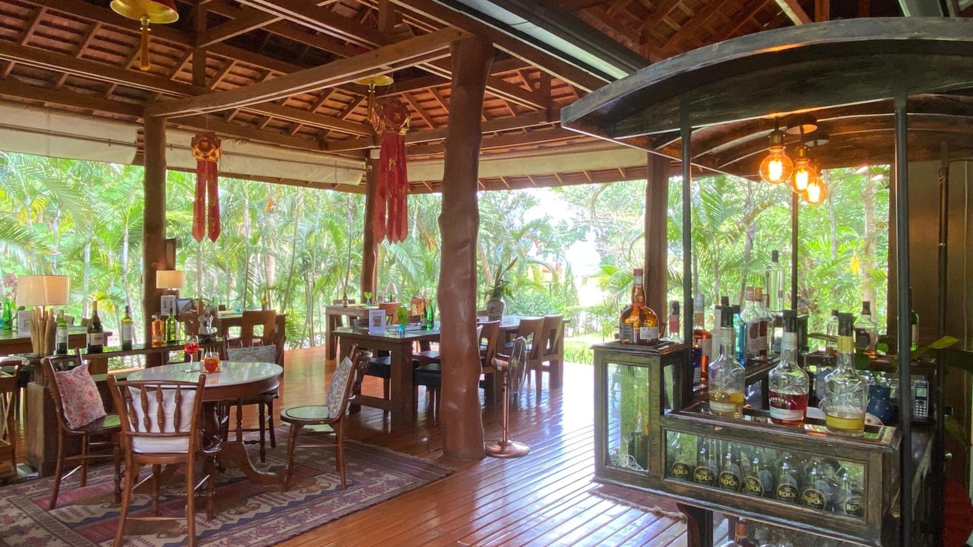 Resort Seasons Boutique