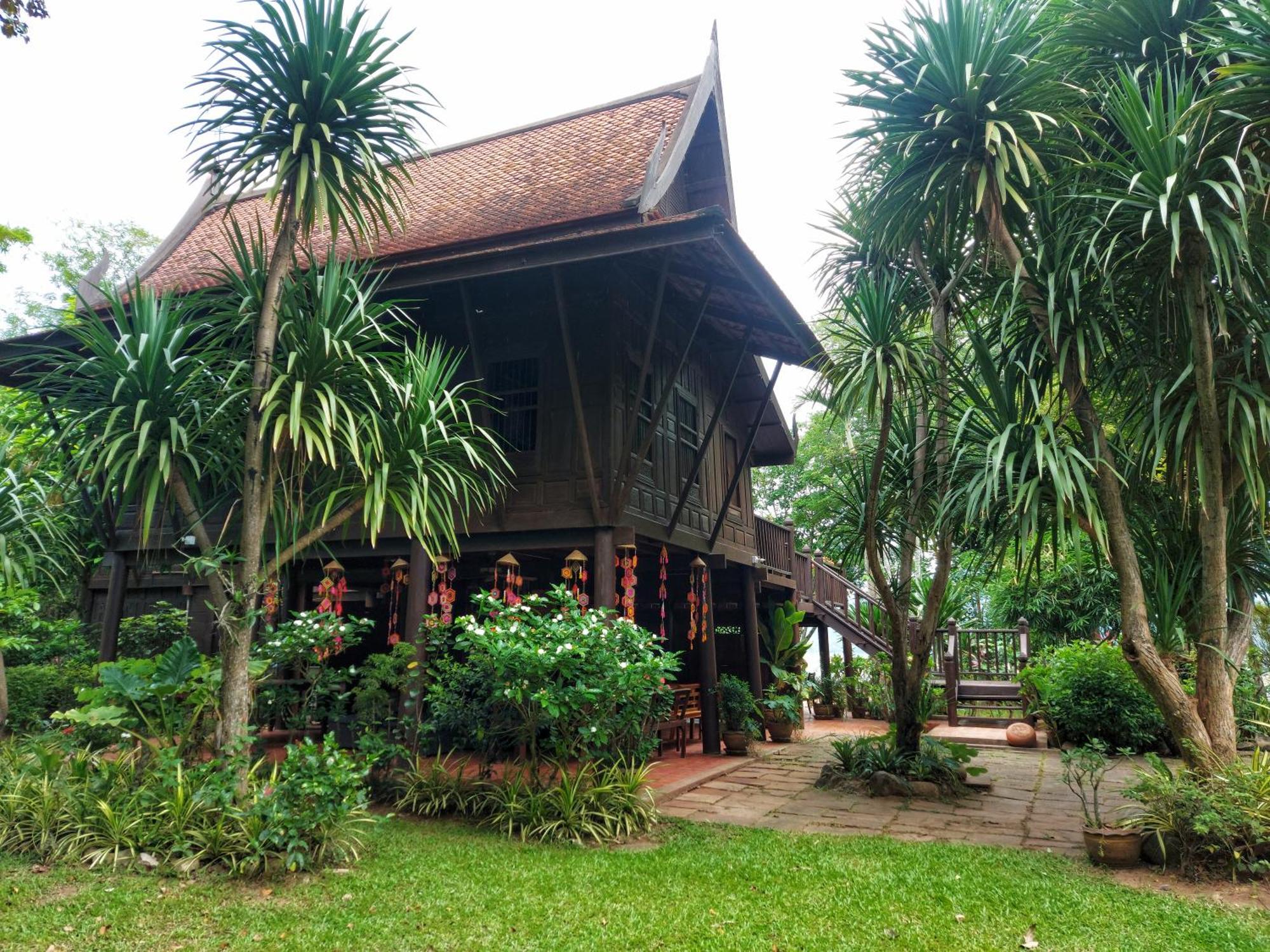 Mekong Resort 3*