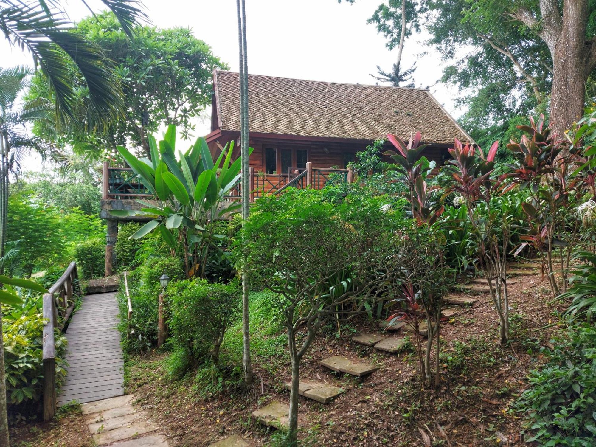 Mekong 3* Pak Chom