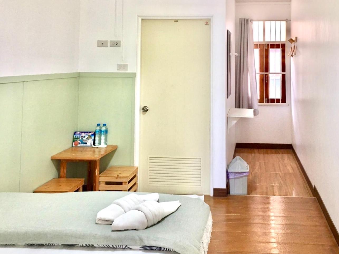 Thirty Tree Garden House Hostel Chumphon