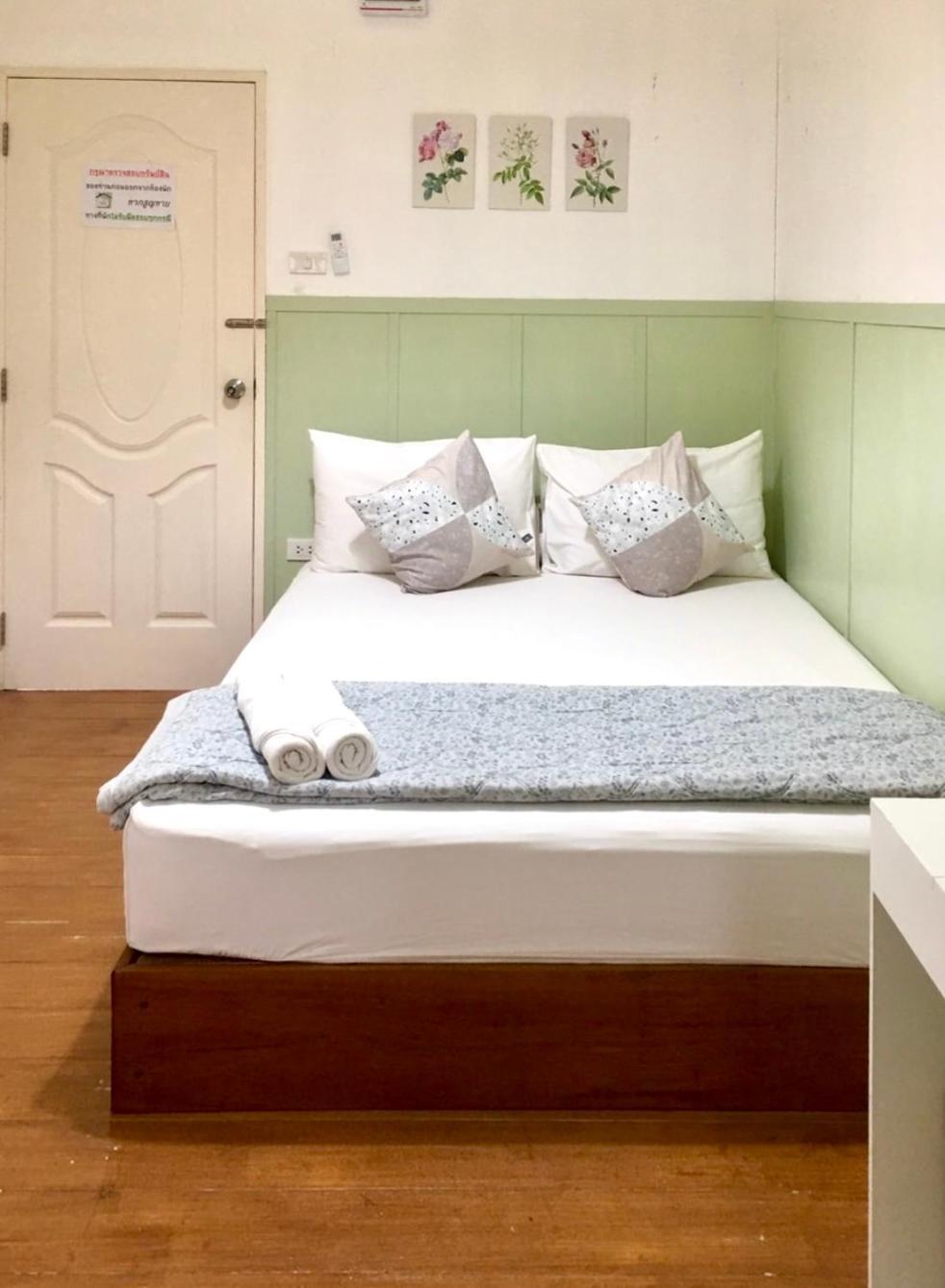 Thirty Tree Garden House Hostel