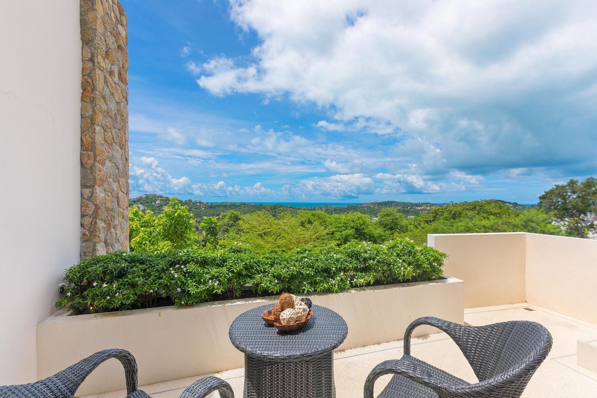 The Ridge - Award Winning Sea View Pool Villa *