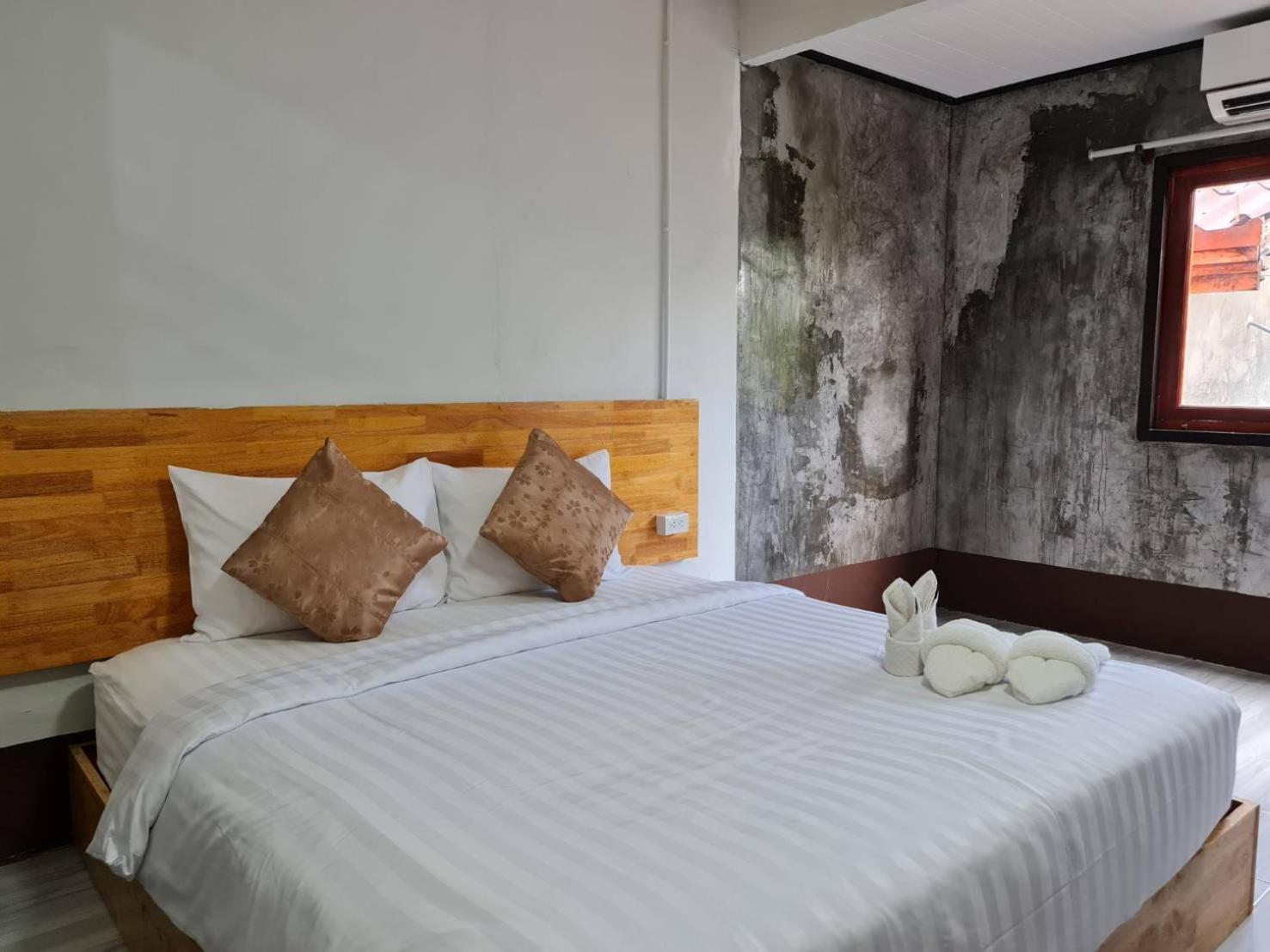 Mookboonchu ,kohmook Trang 2* Koh Mook
