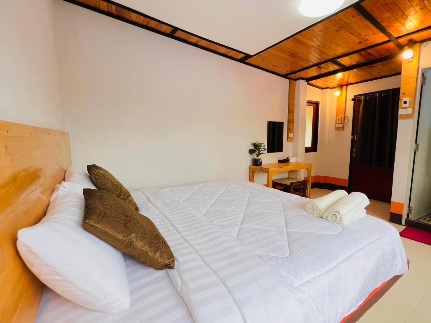 Mookboonchu ,kohmook Trang Koh Mook