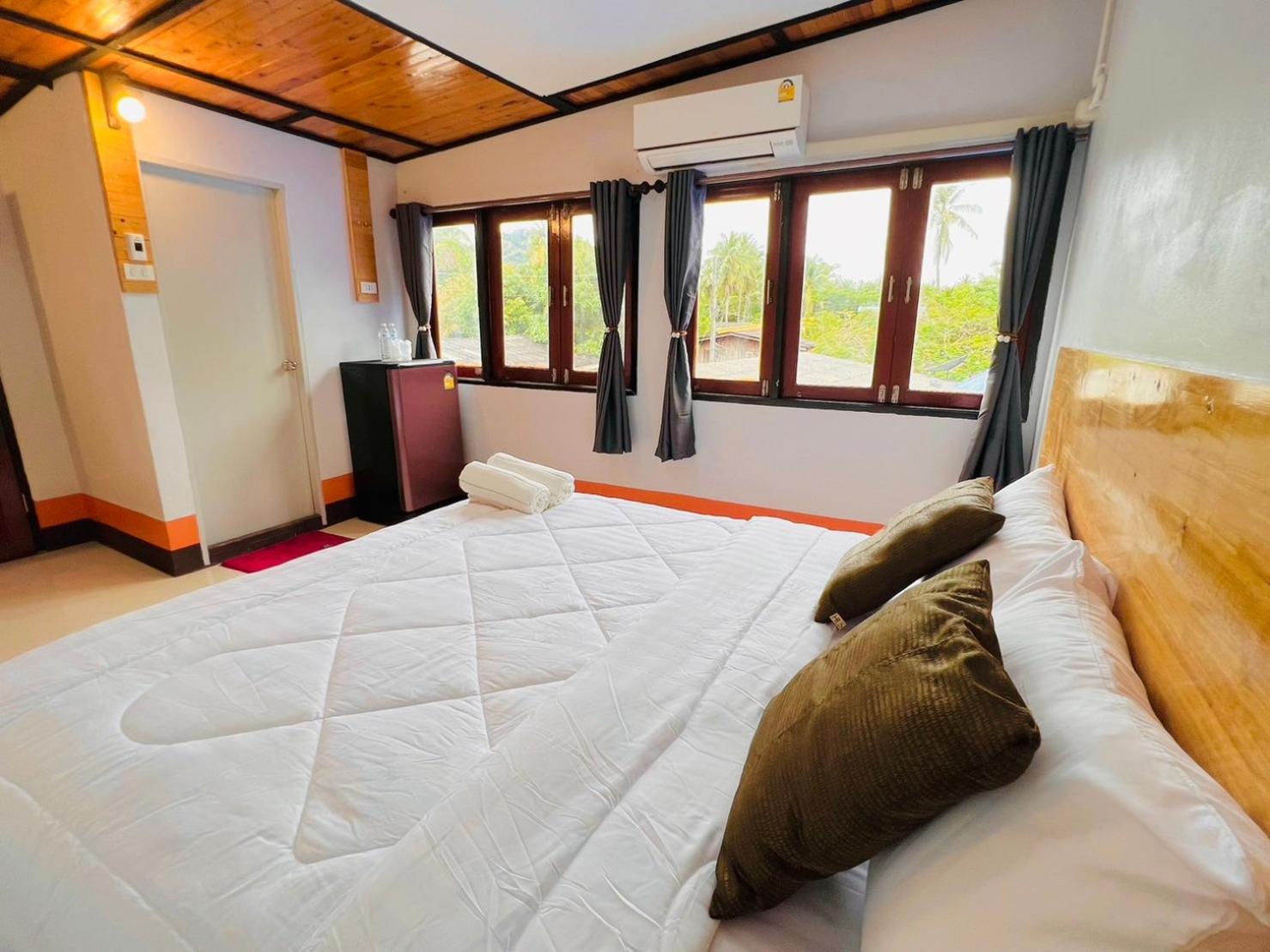Mookboonchu ,kohmook Trang Hotel Koh Mook