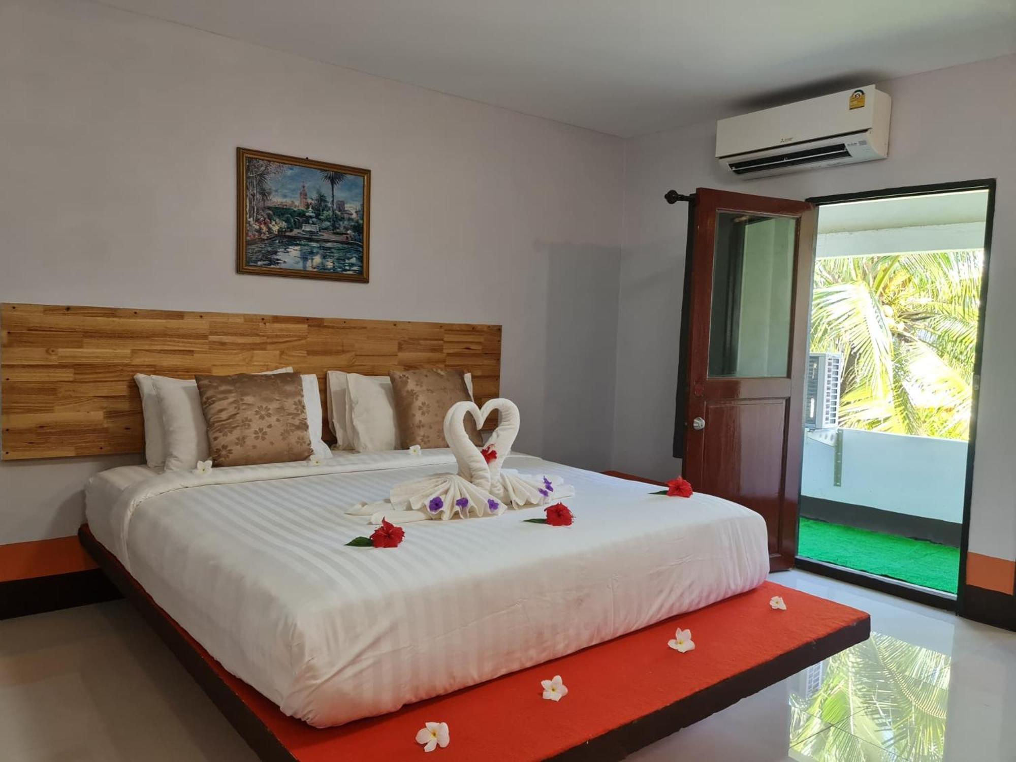 Mookboonchu ,kohmook Trang Koh Mook