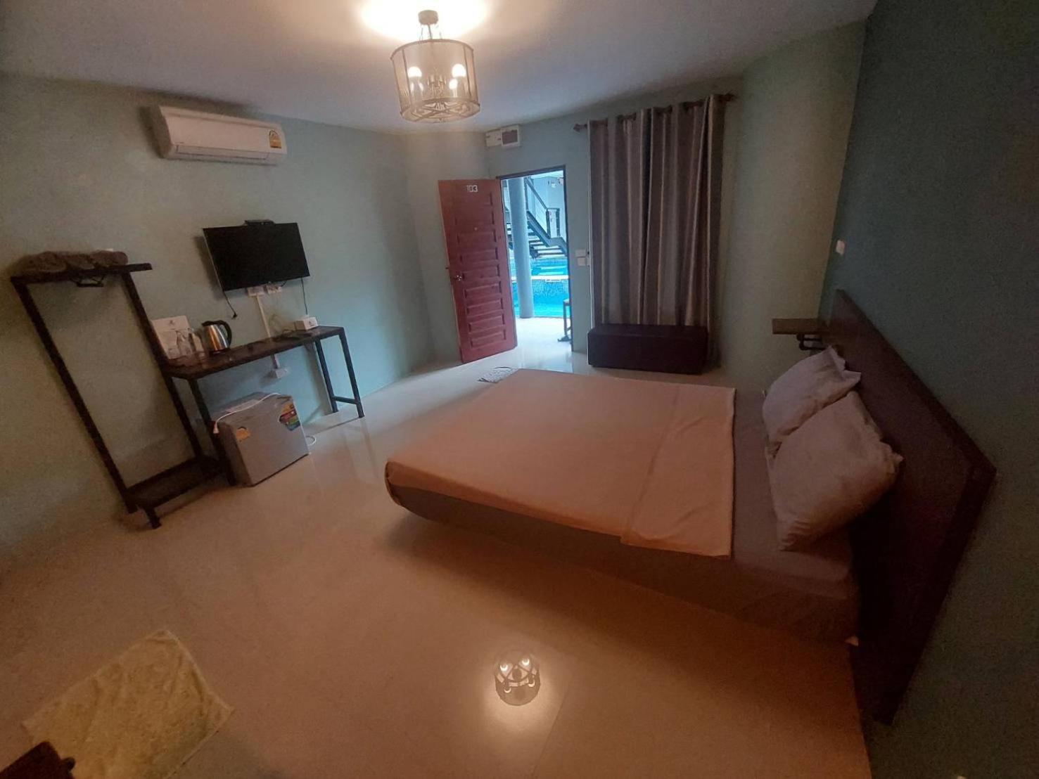 Angela Hotel 4*