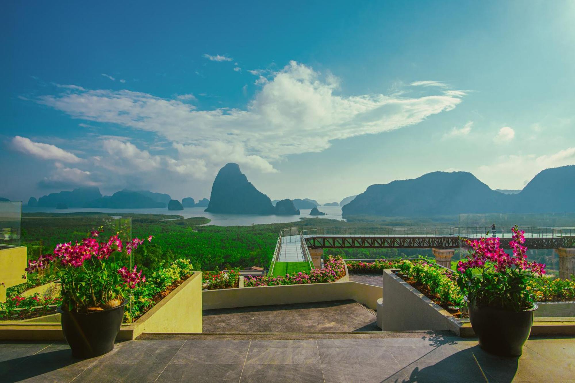 Resort Beyond Skywalk Nangshi *