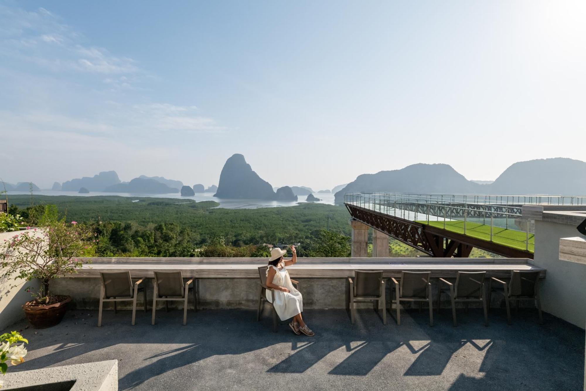 Resort Beyond Skywalk Nangshi