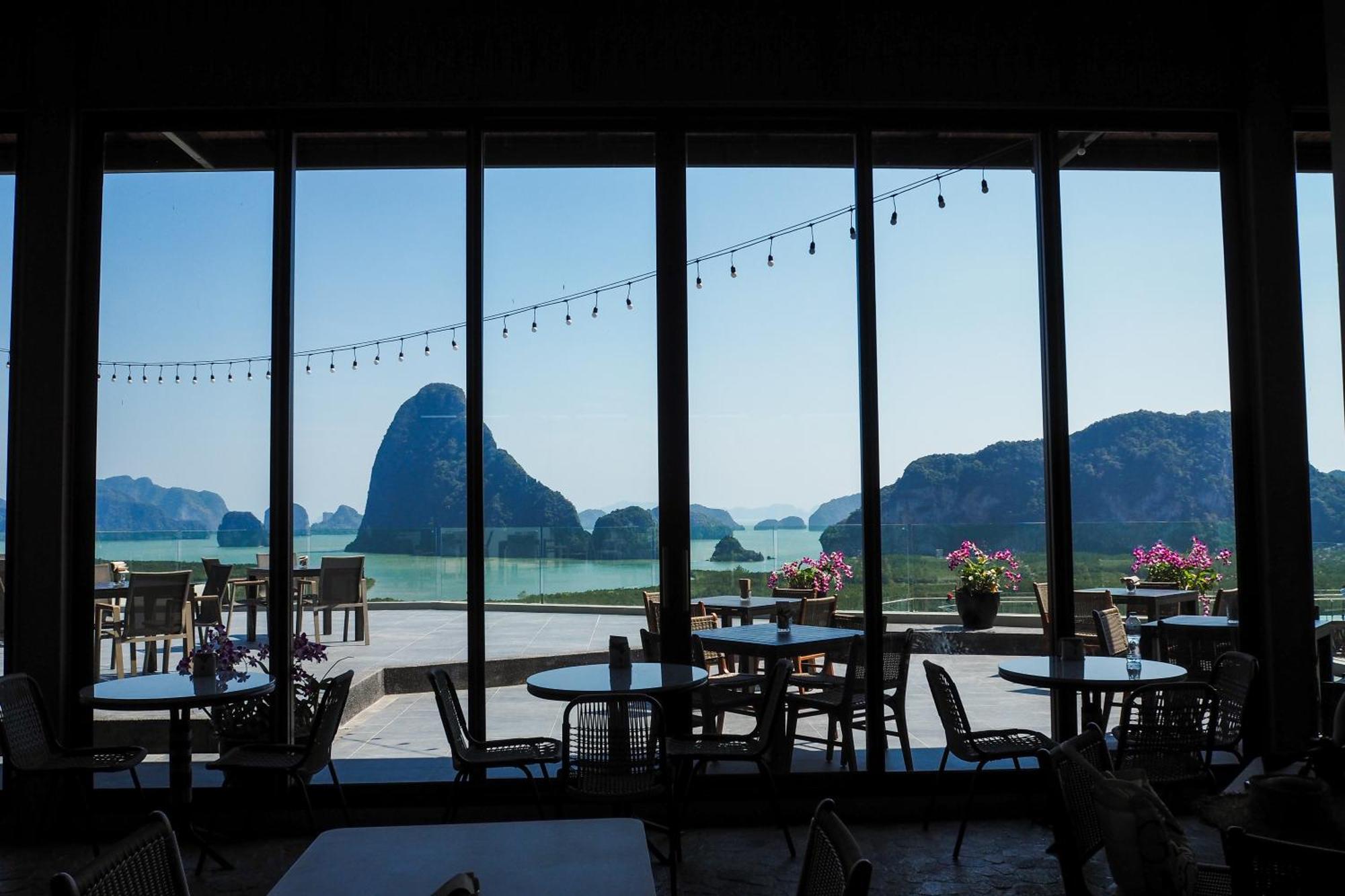 Resort Beyond Skywalk Nangshi
