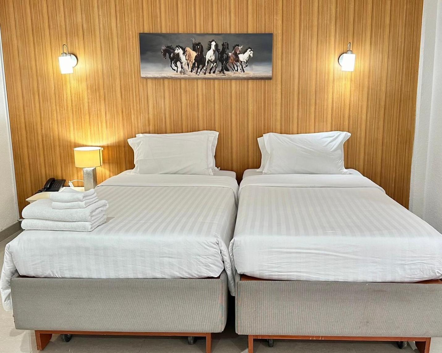 Resort Dad D By Lopburi