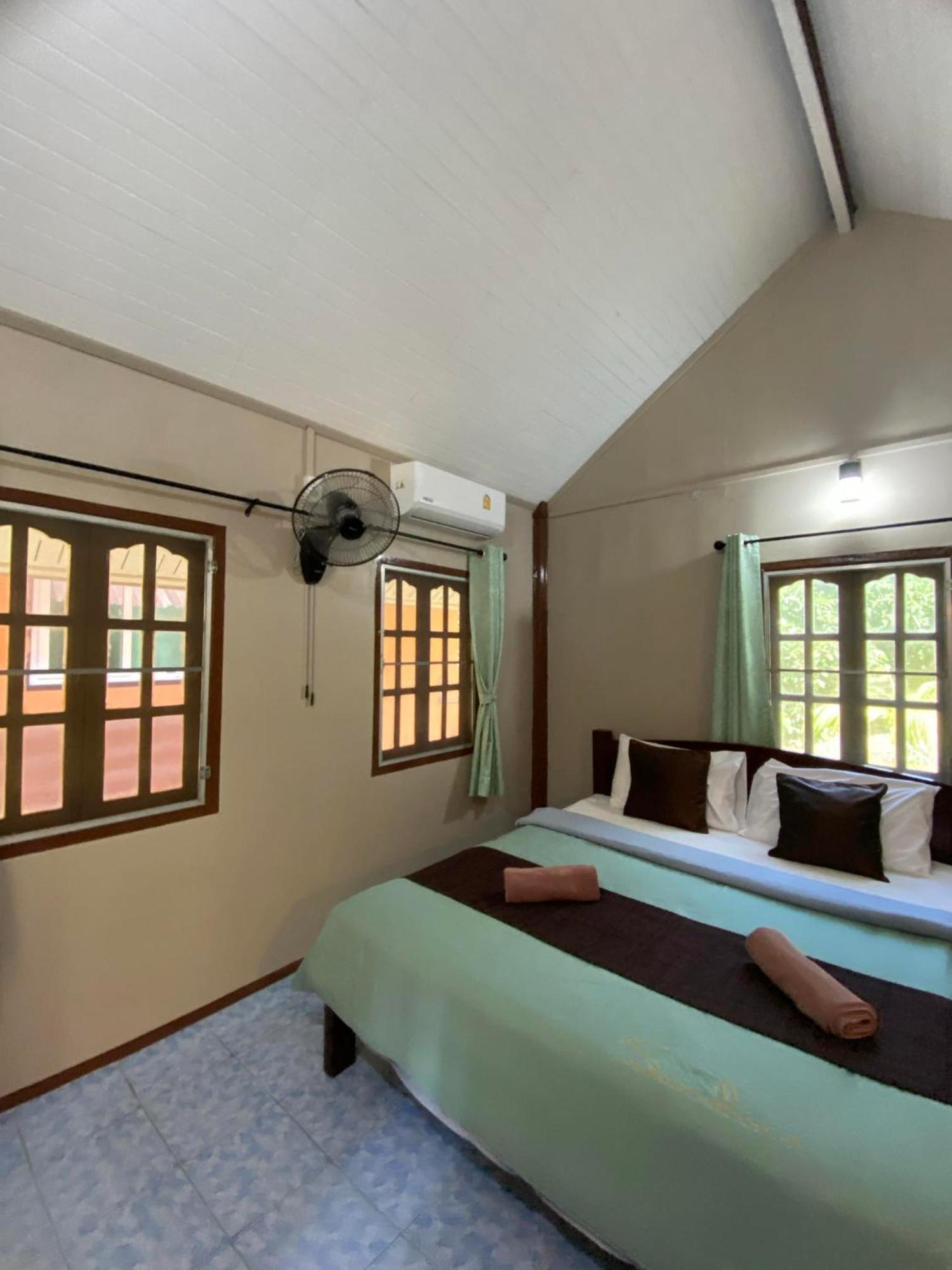Khao Sok Nung House *
