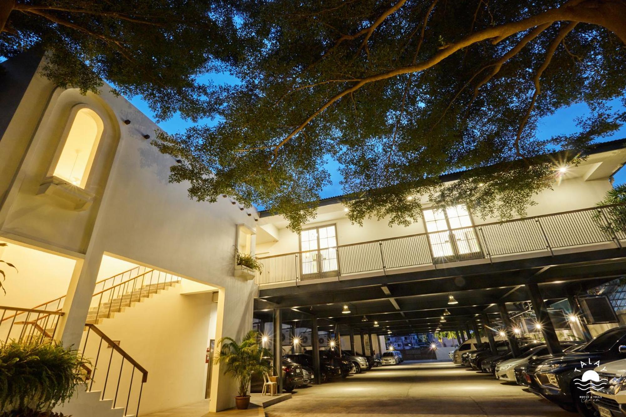 Hotel Talay And