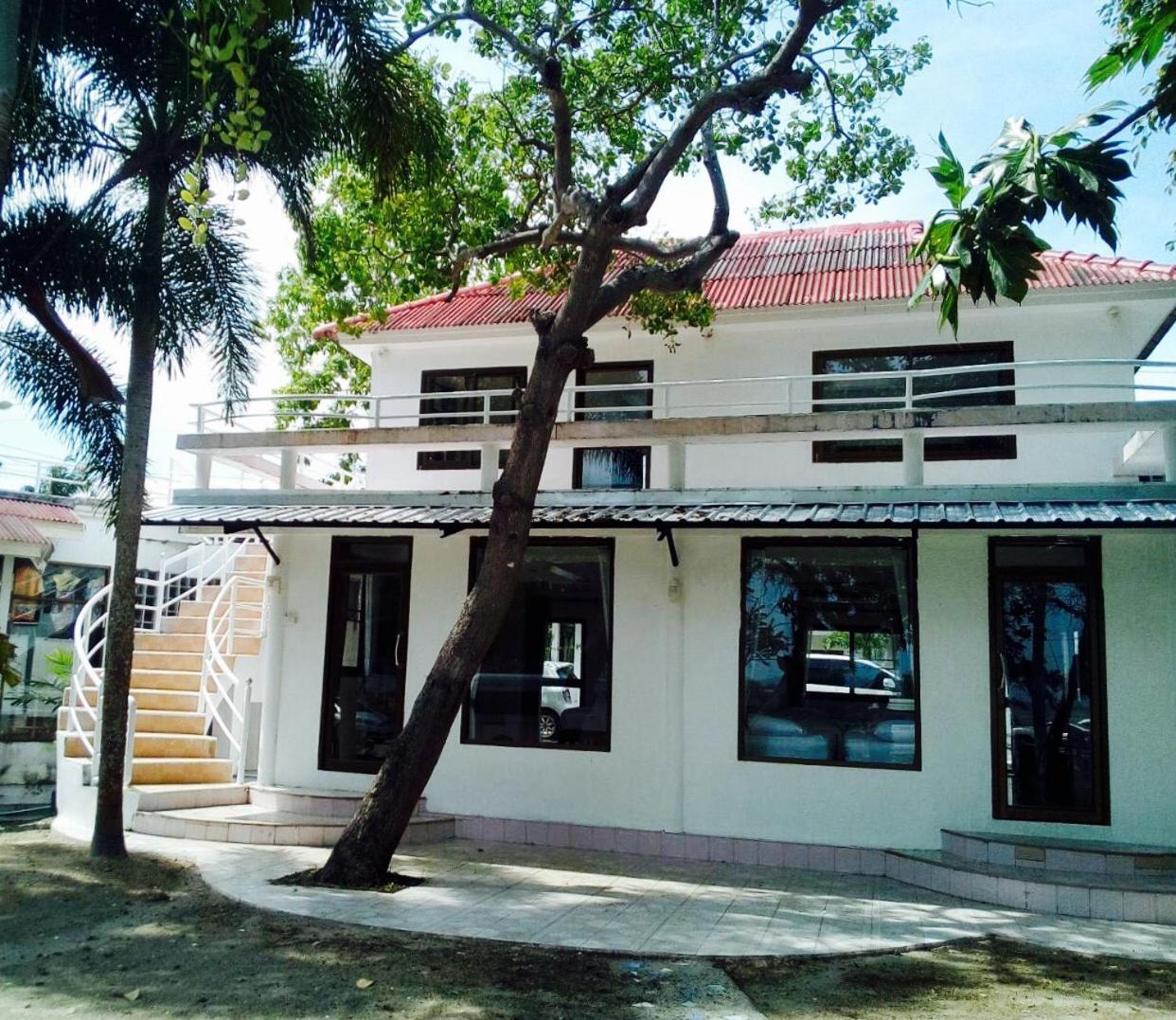 Hotel Laytrang Pakmeng Marina And 2*