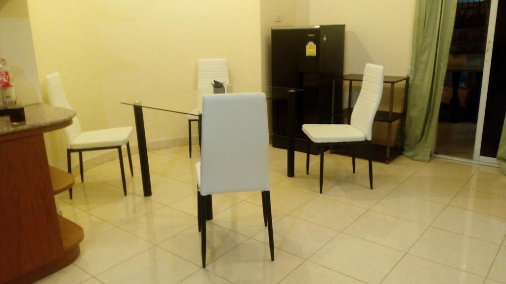Casa de hóspedes Key Bar And 3*