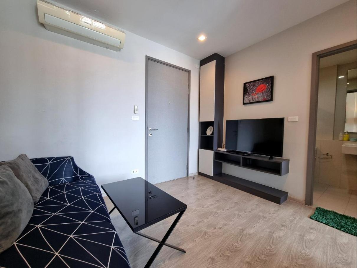 The Base Center Of Rooftop Swimming Pool Apartment Pattaya