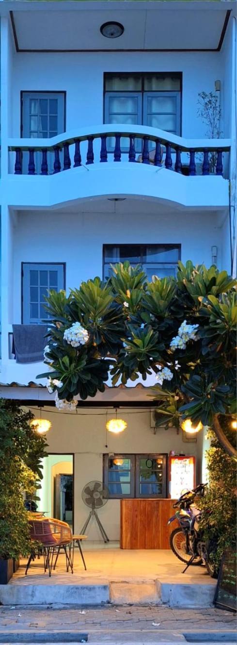 Guest house Jungle Cafe And