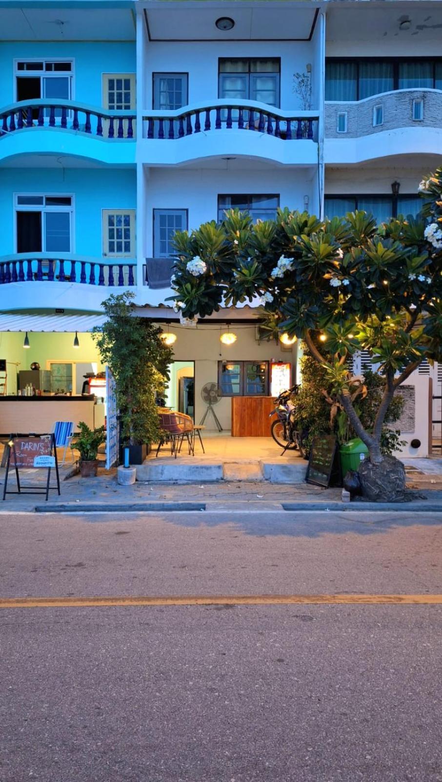 Jungle Cafe And Guest house